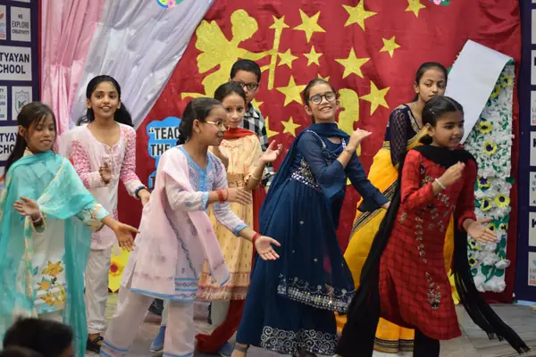 School Celebrations - photo 12