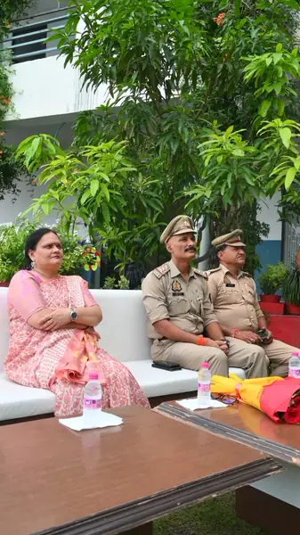 Dignitaries Visit - photo 8